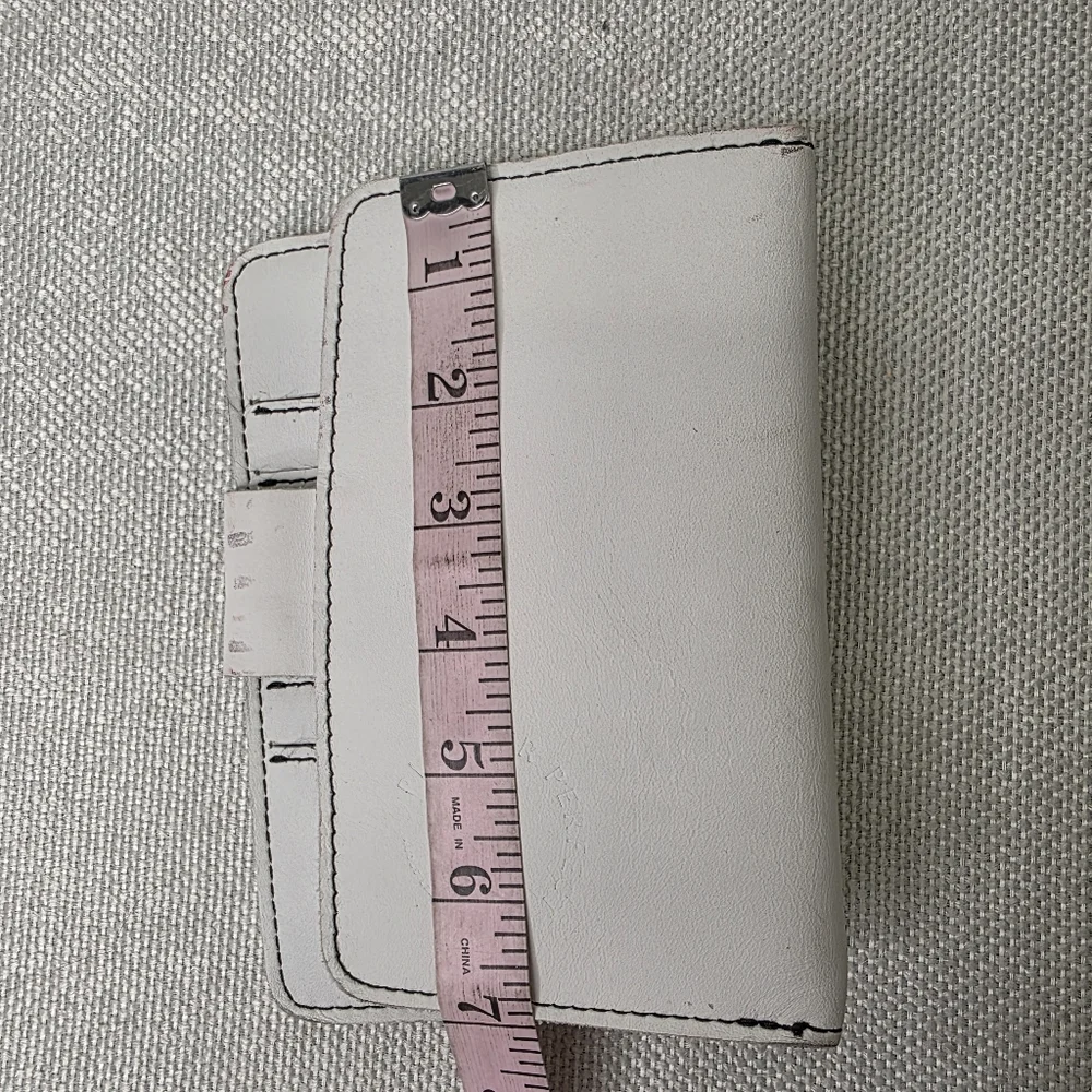 Planner Perfect Out and About Leather Traveler’s Notebook Cover -White